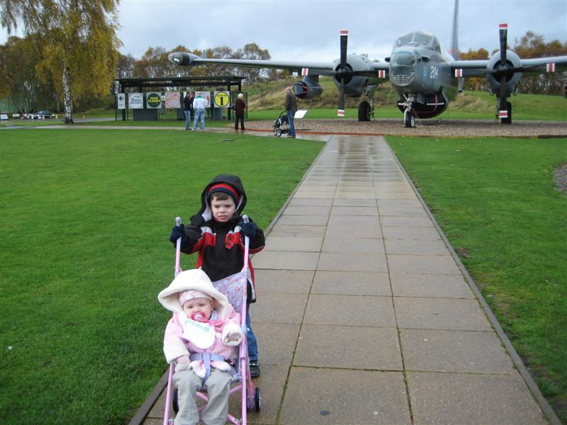 Jess_UKVisit2008 (6).JPG - UK - I liked the airplane museum w/ Alex